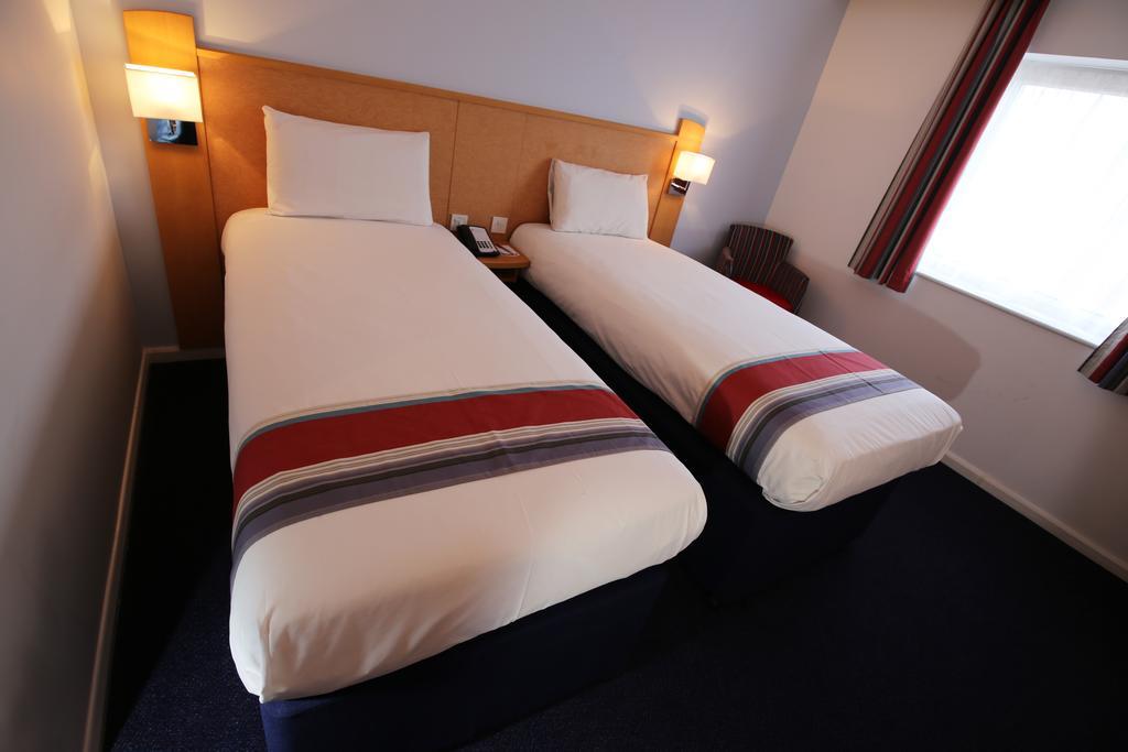 Готель Ramada Вейкфілд Номер фото